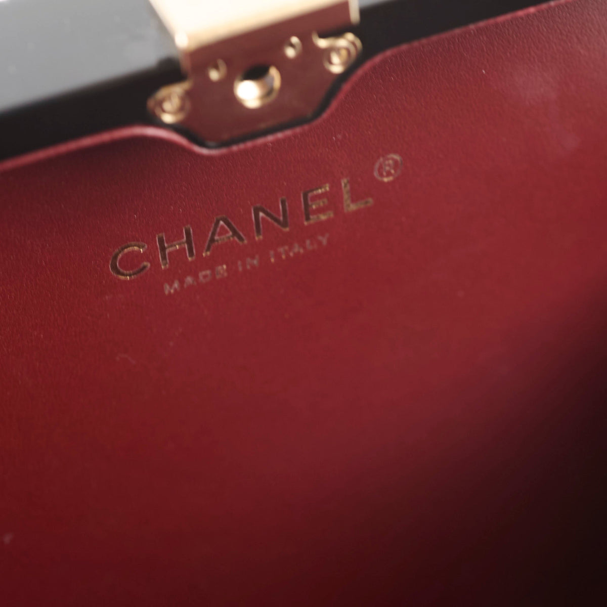 Chanel Runway Resin Crystal Pearl Clutch Black - photo 6