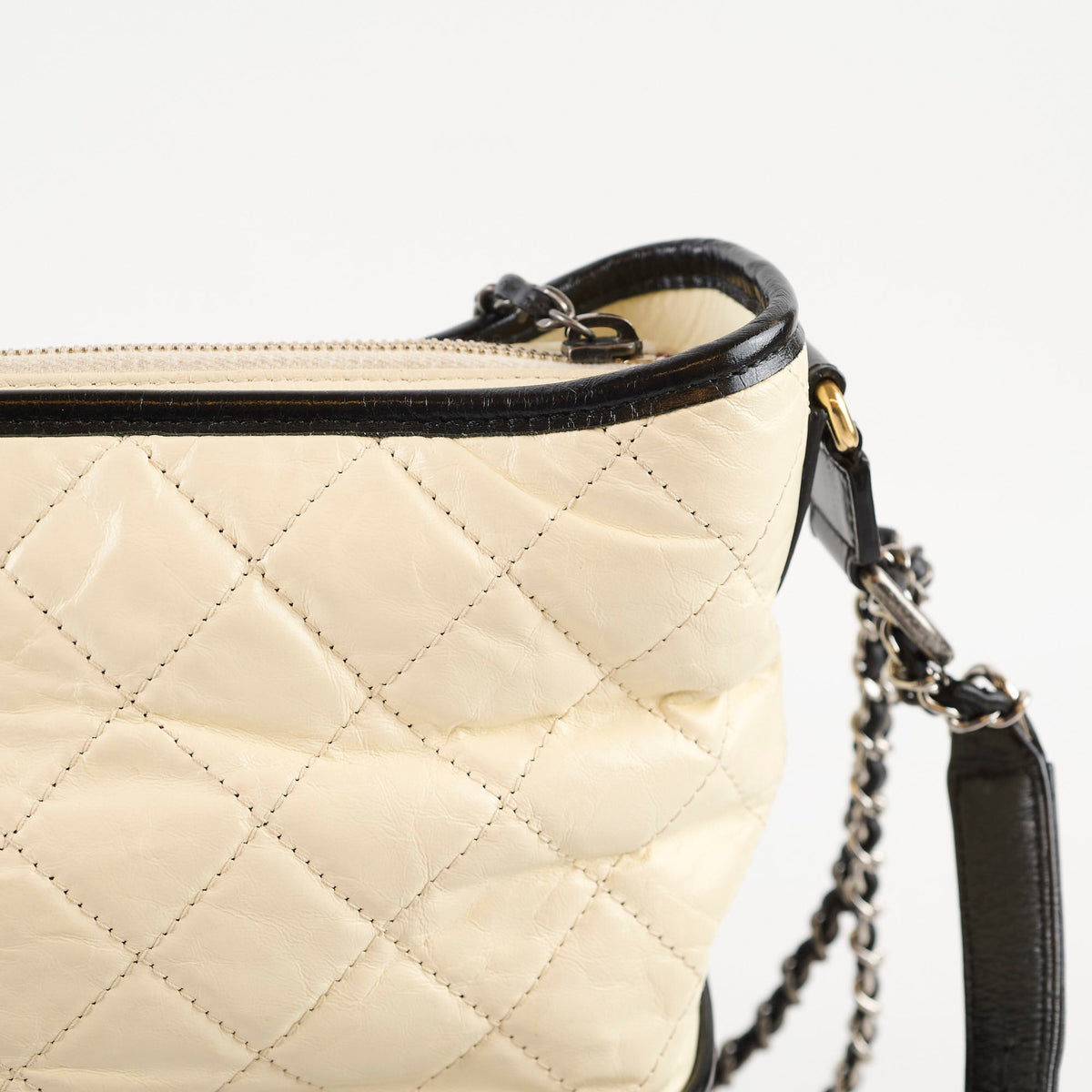 Chanel Medium Gabrielle Beige/Black - photo 7