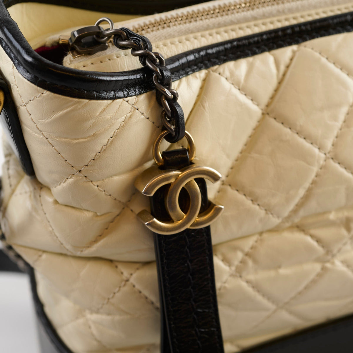 Chanel Medium Gabrielle Beige/Black - photo 9
