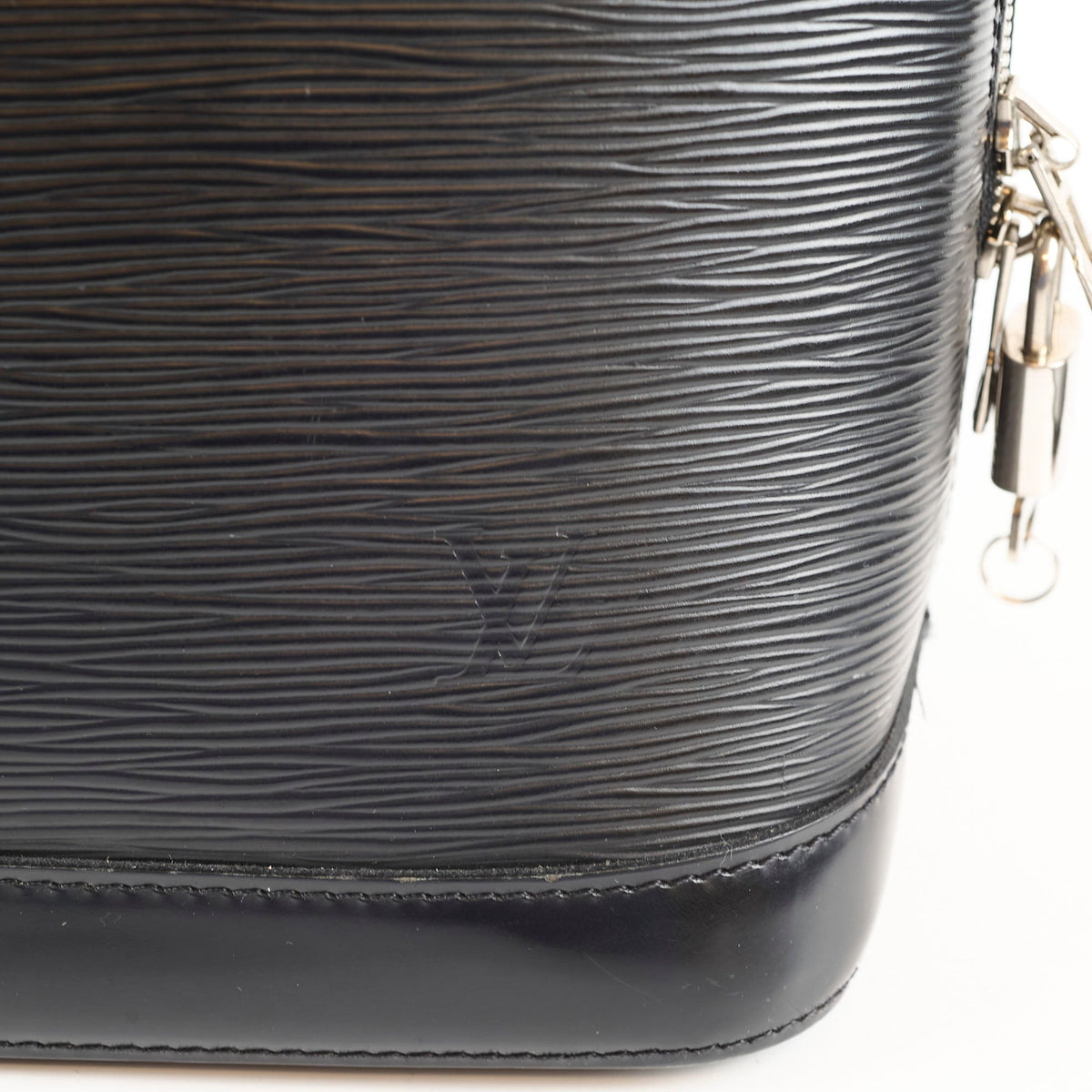 Louis Vuitton Alma PM Epi Black - photo 4