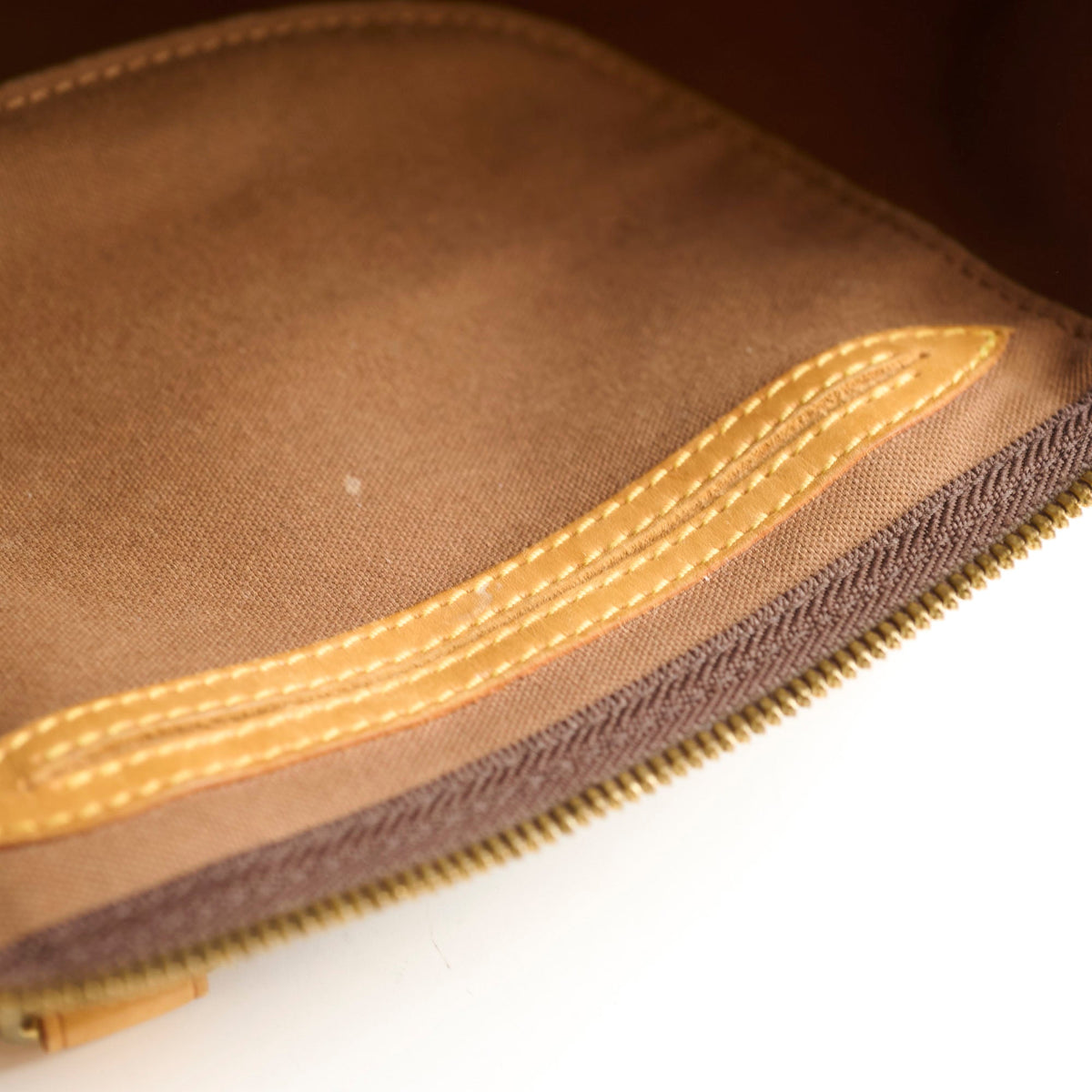 Louis Vuitton Speedy 40 Monogram Canvas - photo 13