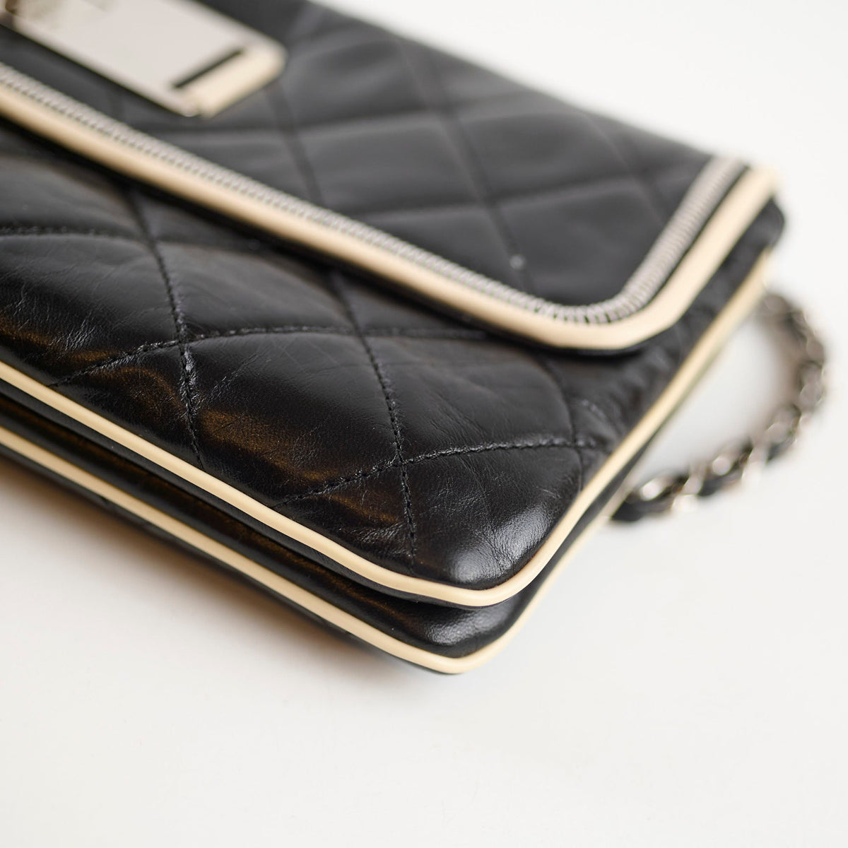 Chanel East West Flap Black - photo 14
