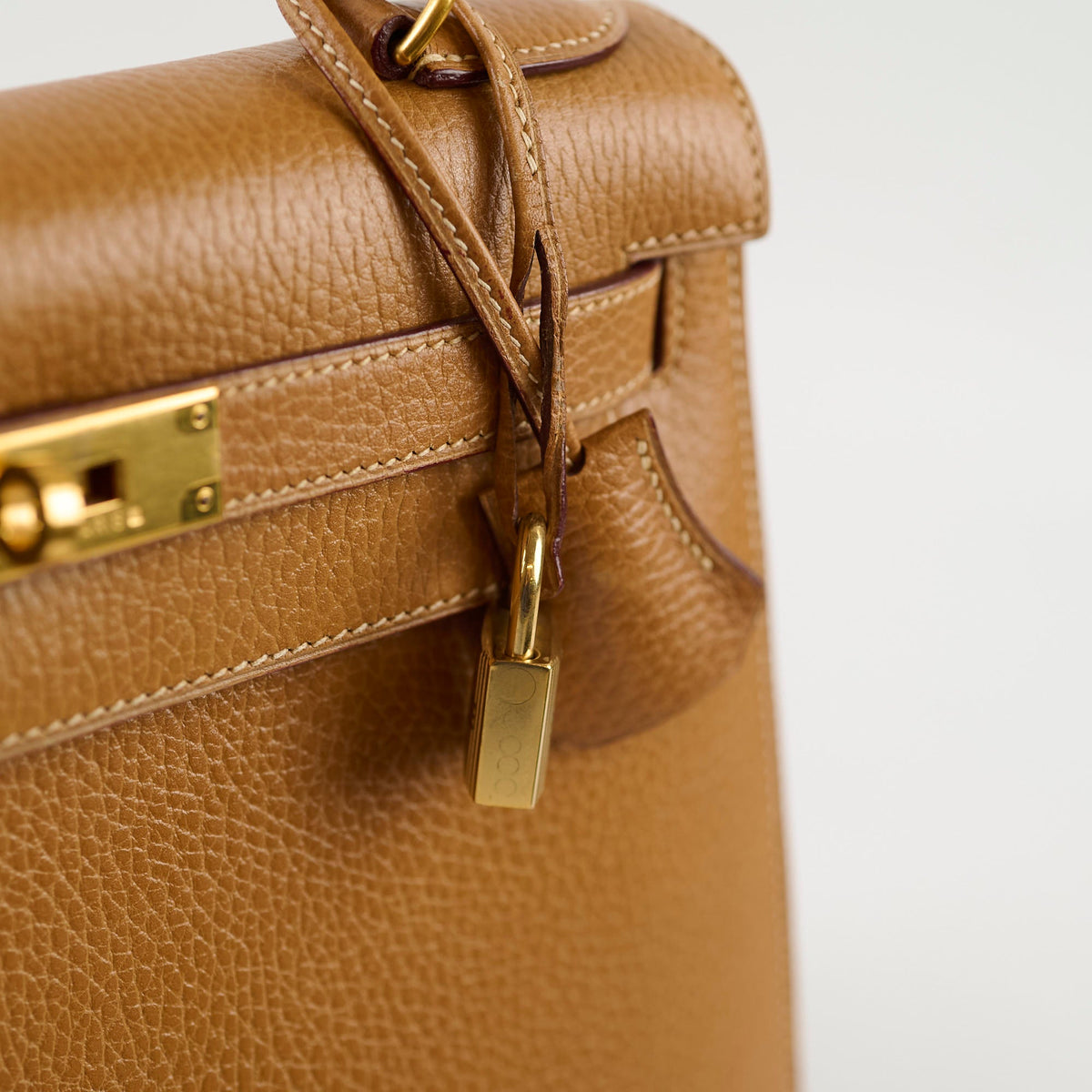 Hermes Kelly 28 Epsom Gold - Y Circle Stamp - photo 5