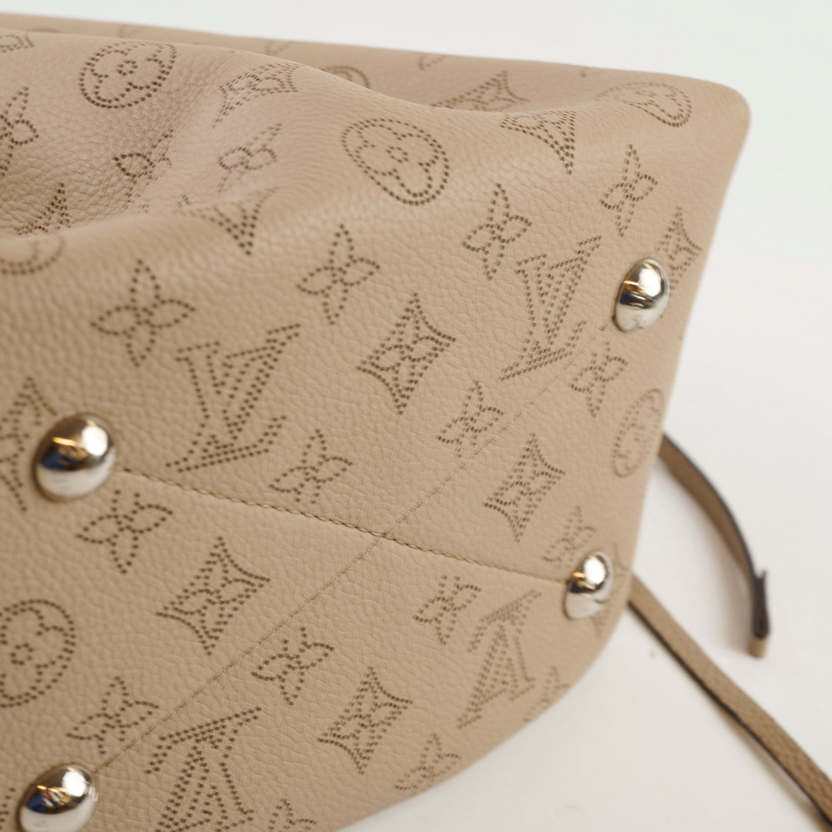 Louis Vuitton Bella Bucket Mahina Galet - photo 10