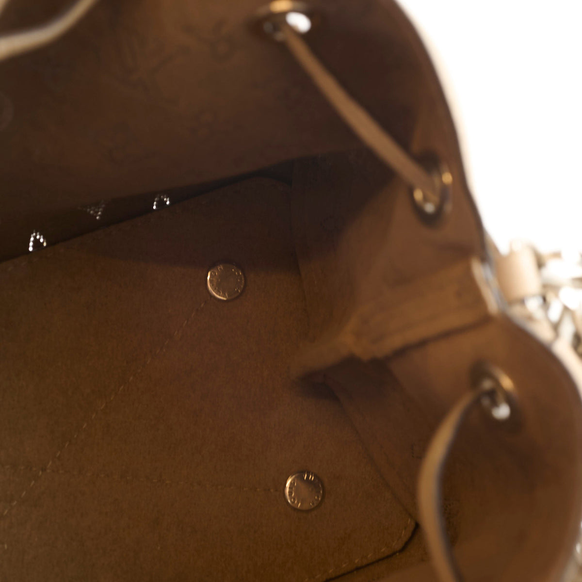 Louis Vuitton Bella Bucket Mahina Galet - photo 7