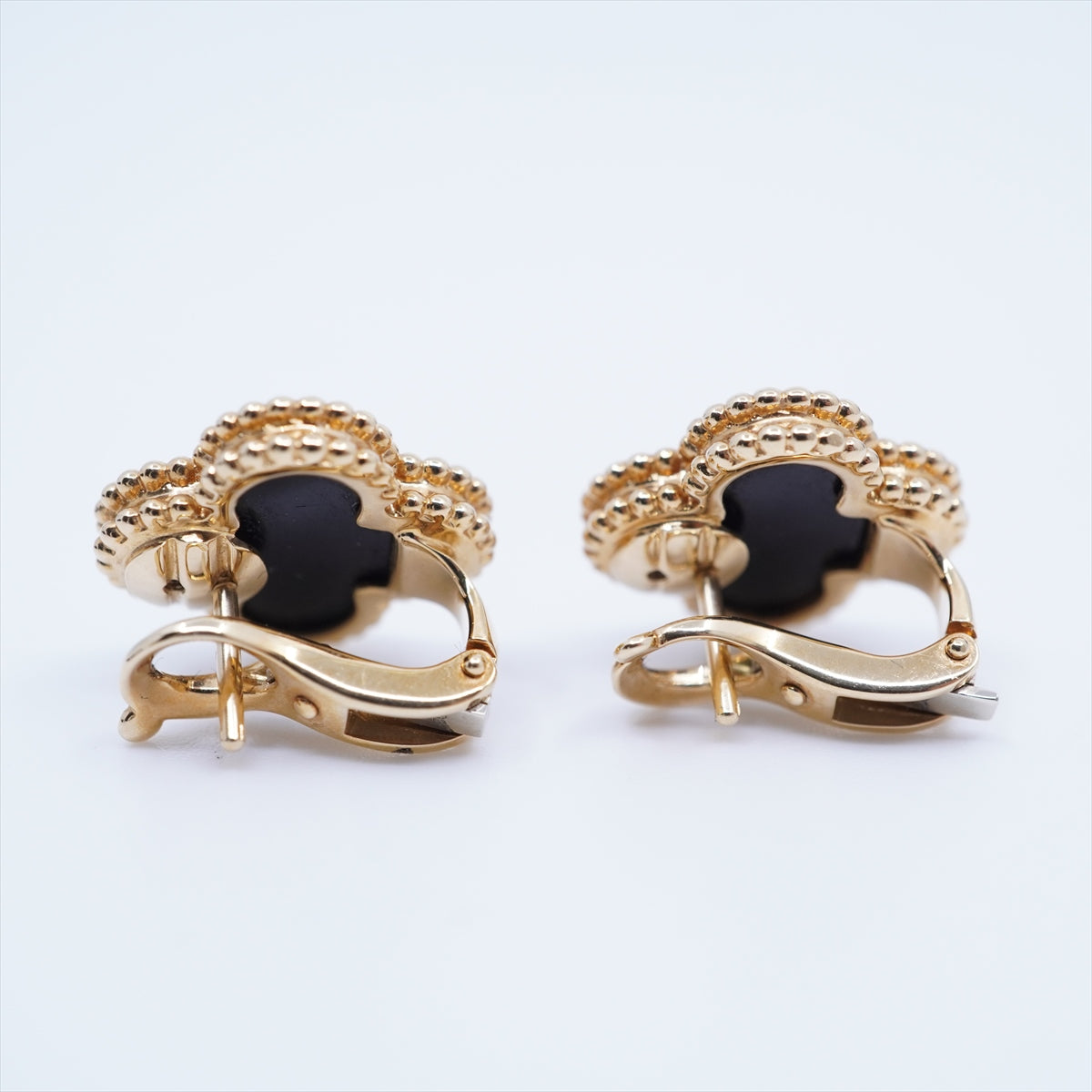 ITEM 26 - Van Cleef & Arpels Vintage Size Alhambra Onyx Piercing jewelry 2013 - photo 3
