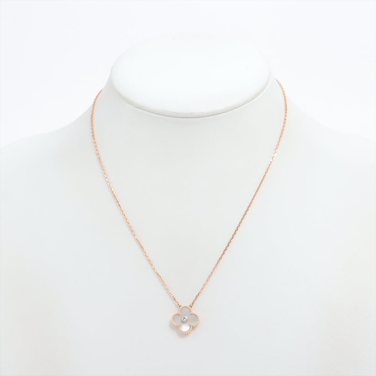 Van Cleef & Arpels Vintage 2012 Limited Edition Holiday Alhambra Mother of Pearl Diamond Rose Gold Necklace - photo 3