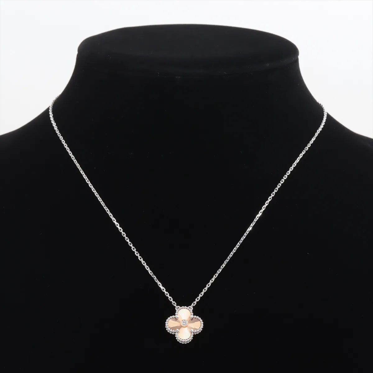 Van Cleef & Arpels Vintage Alhambra 2024 Holiday Pendant Rose Gold Guilloche Diamond Necklace - photo 3