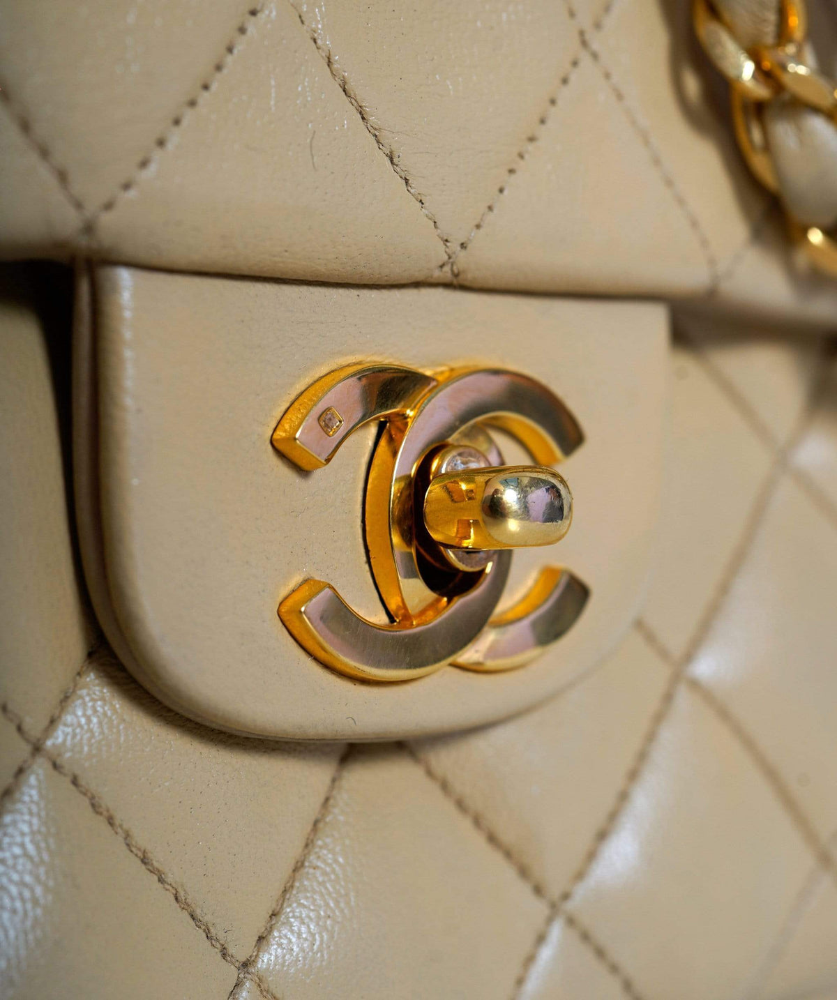 Chanel Vintage Coco Model Beige 9" Small Classic Flap Bag AWL1439 - image 5