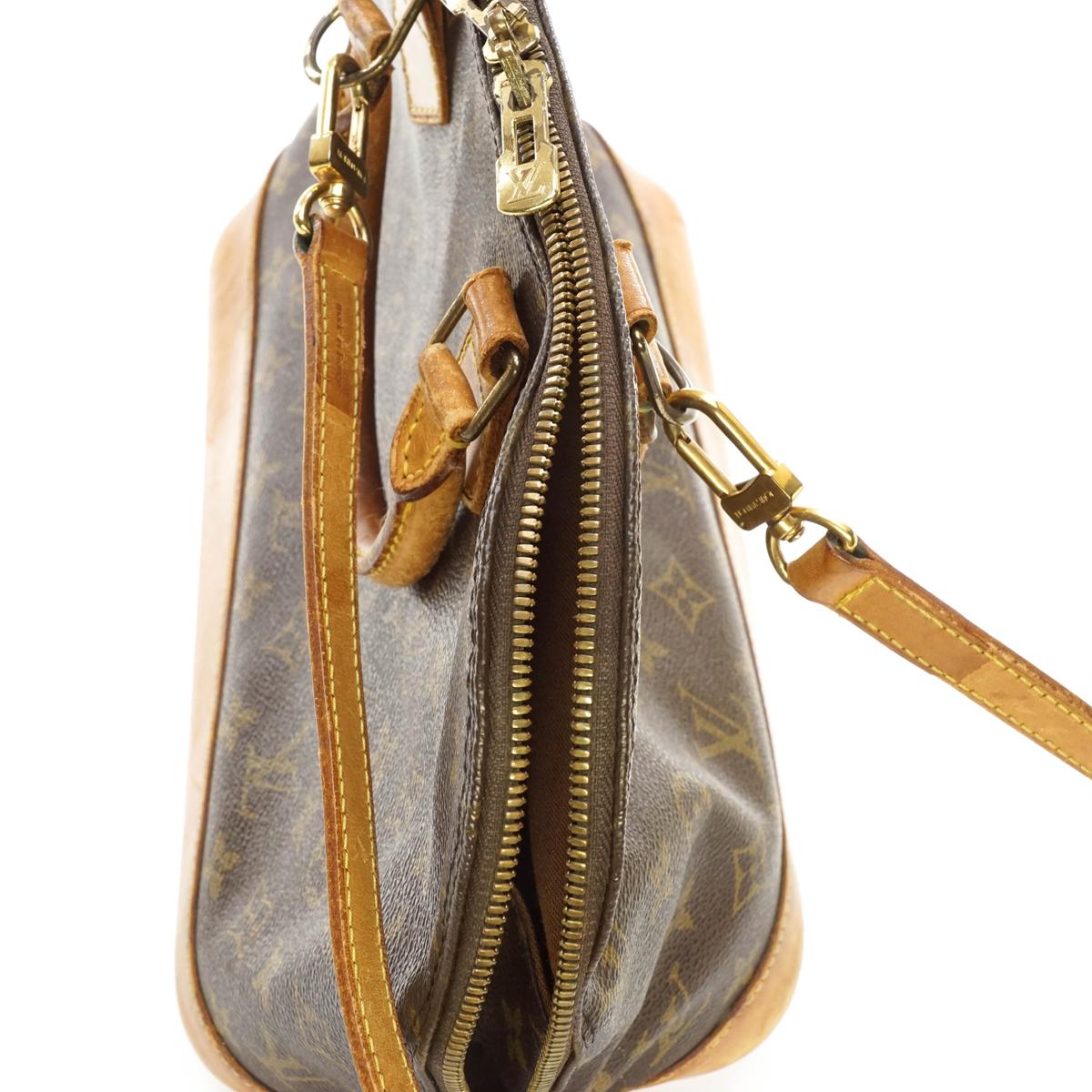 Louis Vuitton Alma Handbag - photo 13