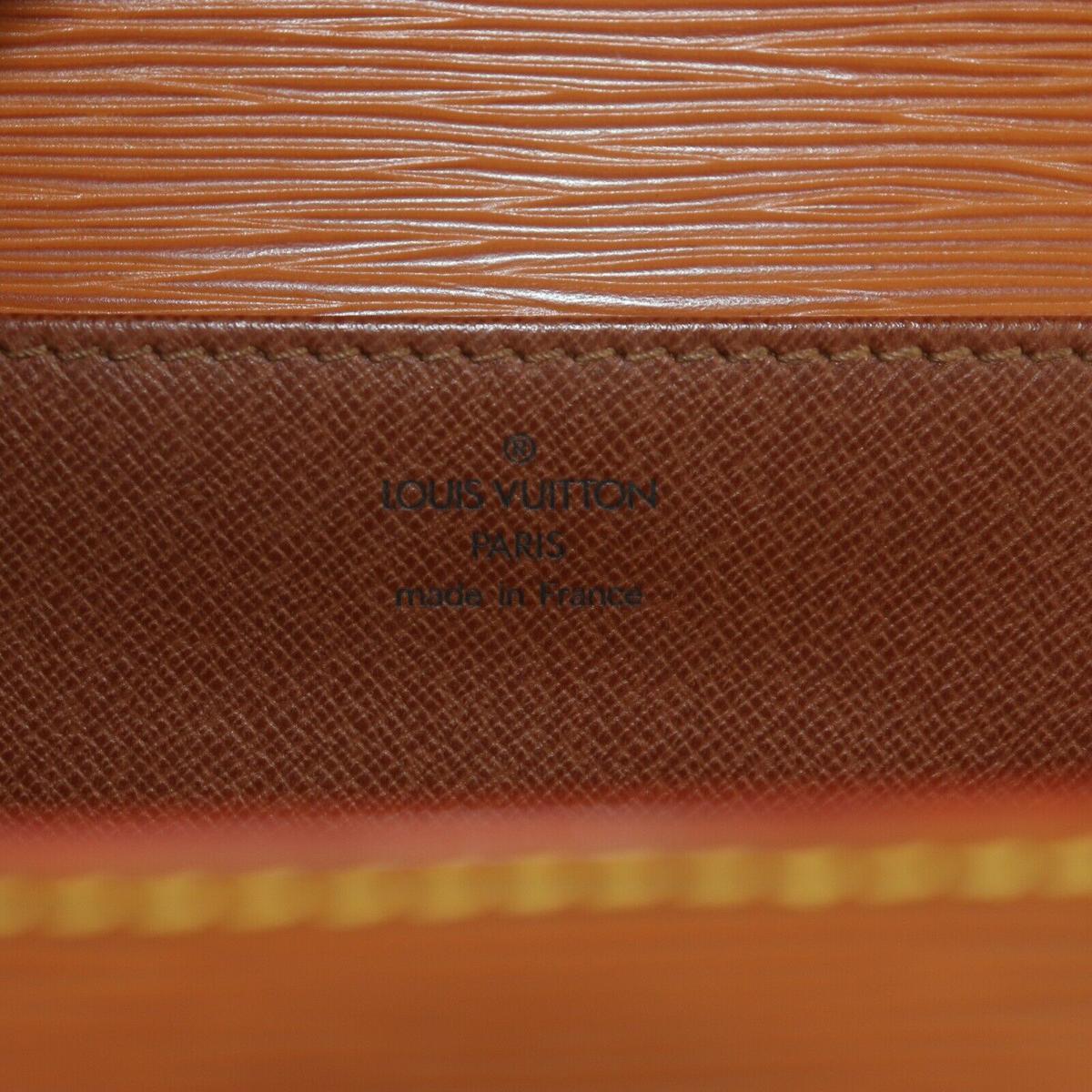 Louis Vuitton Serviette Conseiller - photo 13