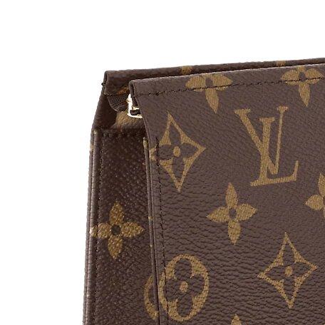 Louis Vuitton Toiletry Pouch 26 - photo 3