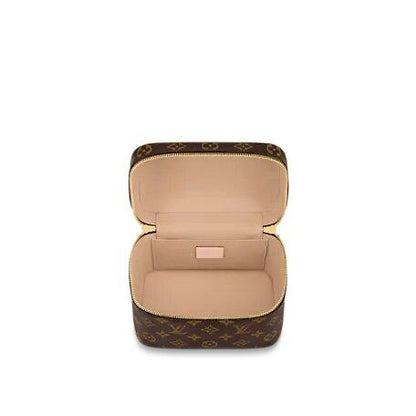 Louis Vuitton NICE MINI TOILETRY POUCH - image 5