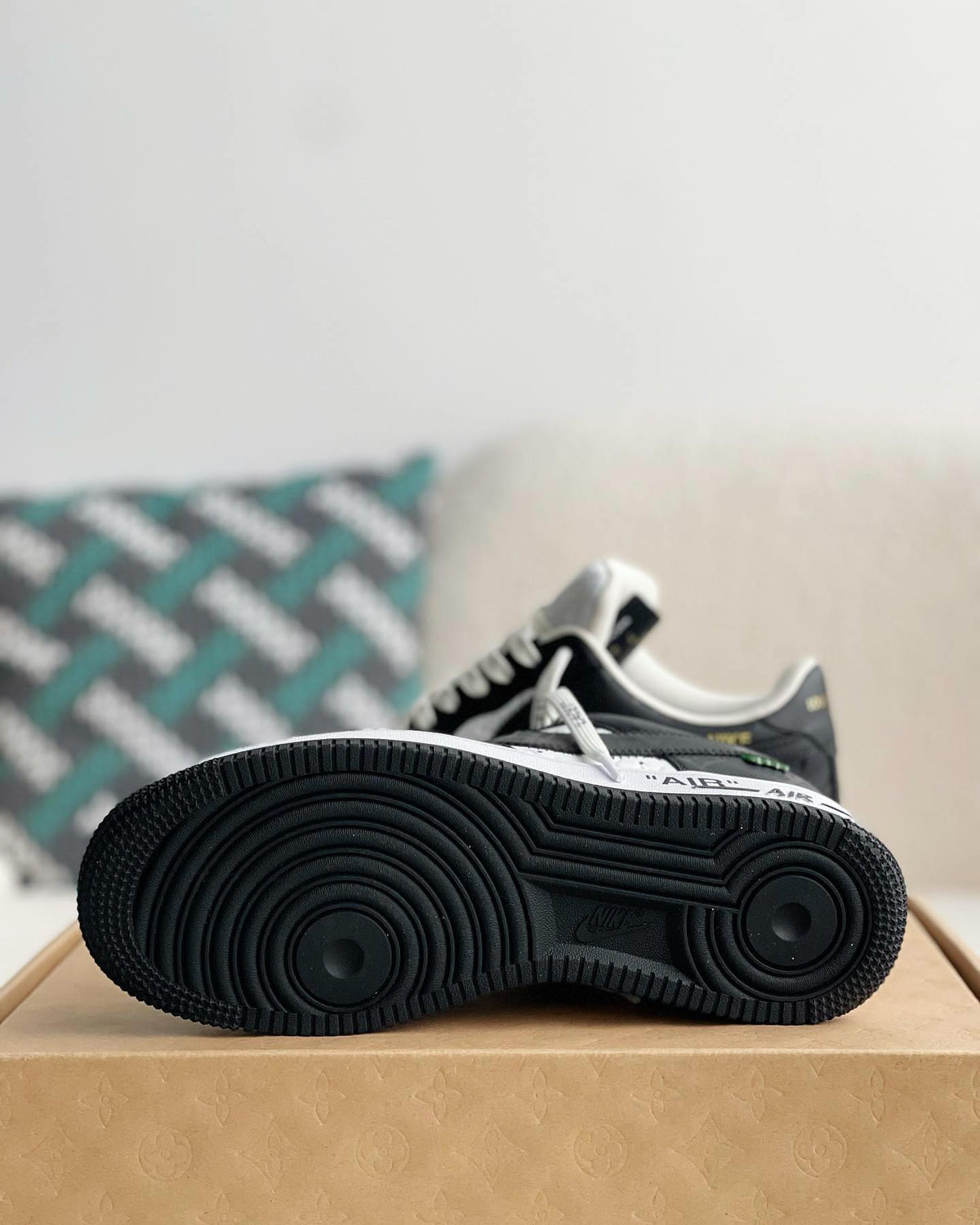 Louis Vuitton X Nike Air Force 1 Low Black White Sneaker - photo 4