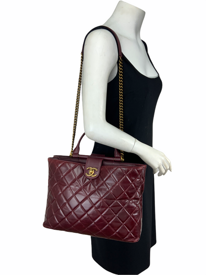 Chanel Quilted Large Gold Bar Top Handle Tote - photo 2