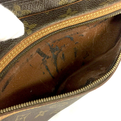 Louis Vuitton Marly Dragonne Clutch - photo 10