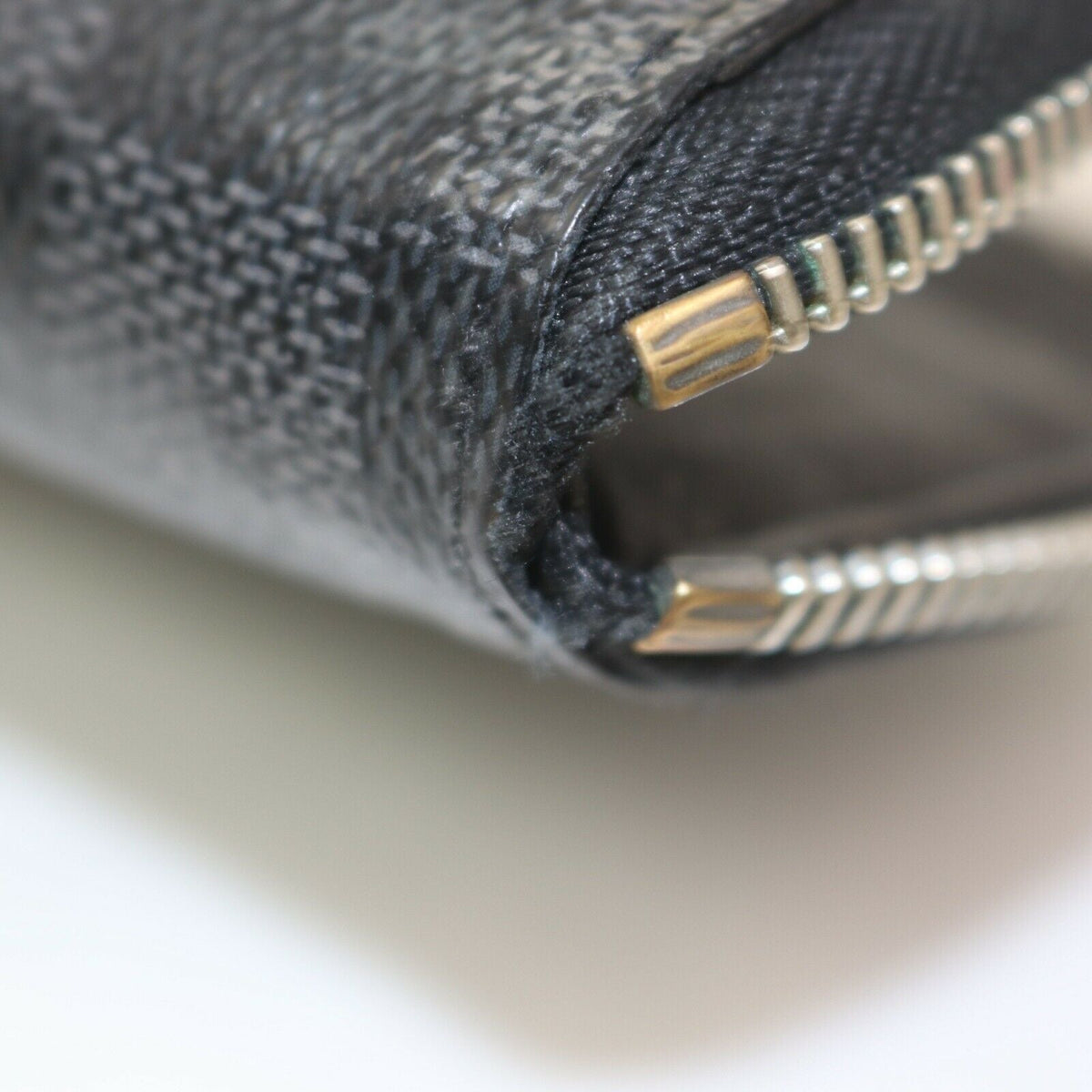 Louis Vuitton Zippy Wallet Black - photo 7