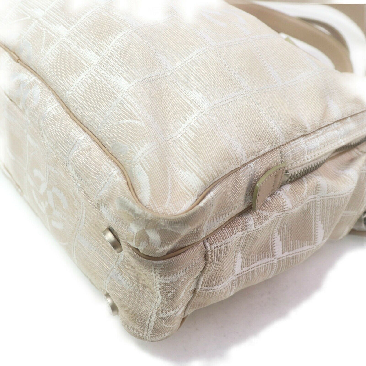 Chanel Travel Line Hand Bag Beige - photo 5