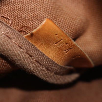 Louis Vuitton Saumur 30 Crossbody - photo 9