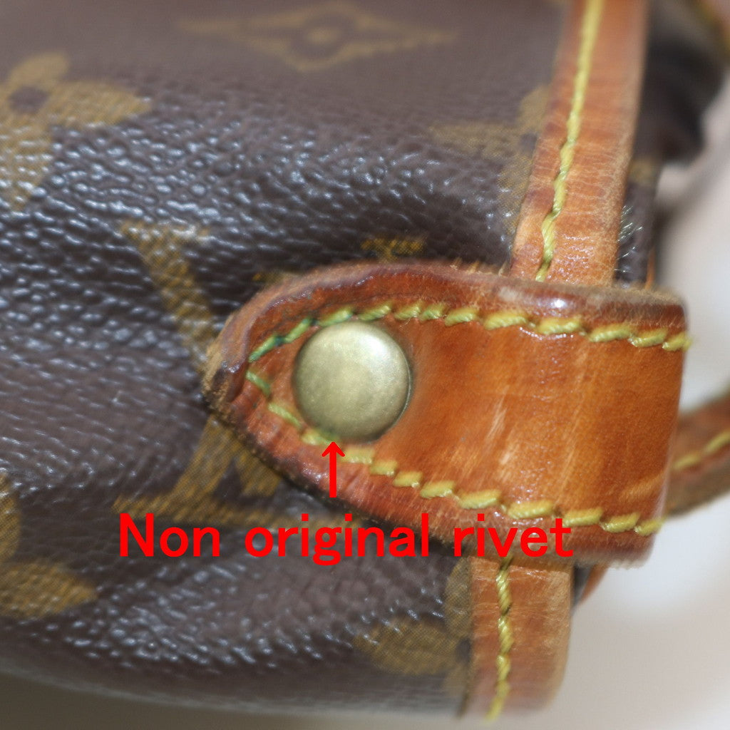 Louis Vuitton Saumur 30 Crossbody - photo 10