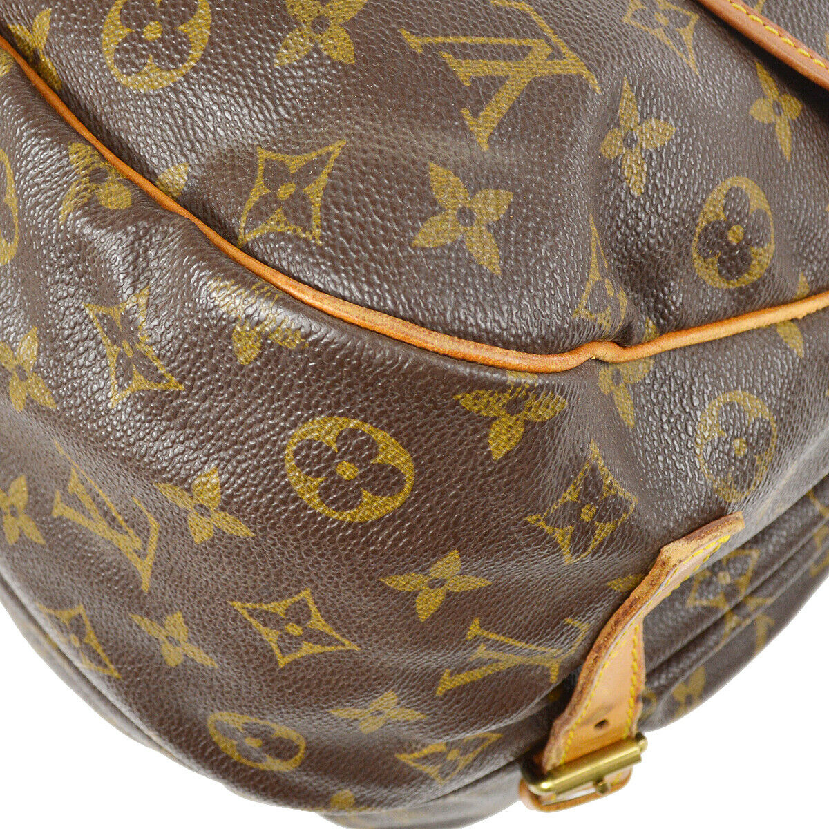Louis Vuitton Saumur 35 Shoulder Bag - photo 4