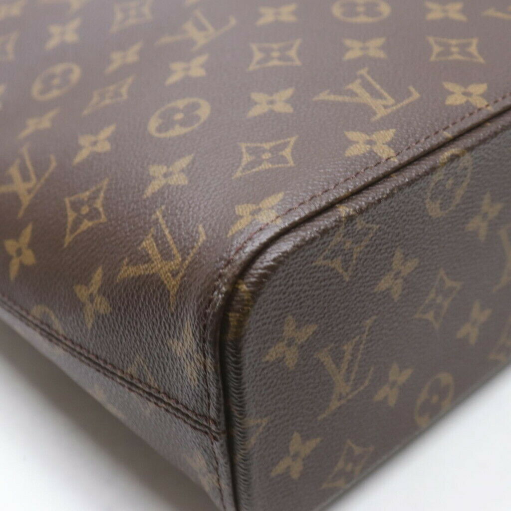 Louis Vuitton Luco Tote Bag - photo 6