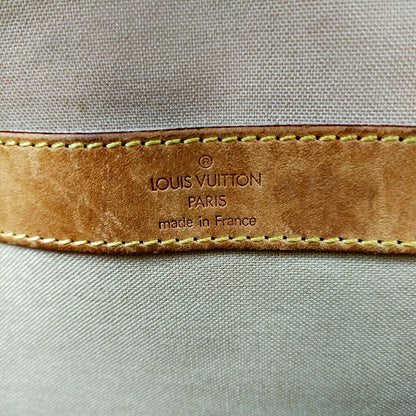 Louis Vuitton Naviglio Crossbody - image 7