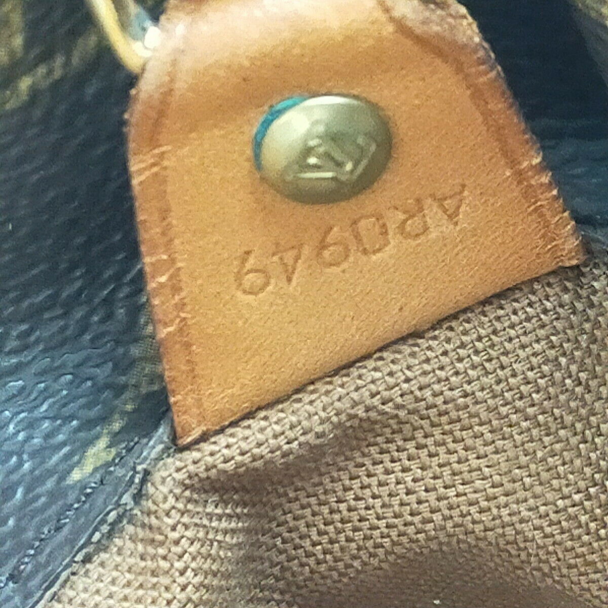 Louis Vuitton Cabas Alto Tote Bag - photo 10