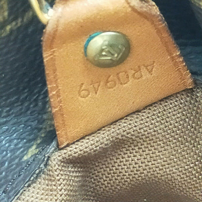 Louis Vuitton Cabas Alto Tote Bag - photo 10