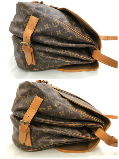 Louis Vuitton Saumur 43 Crossbody - image 5