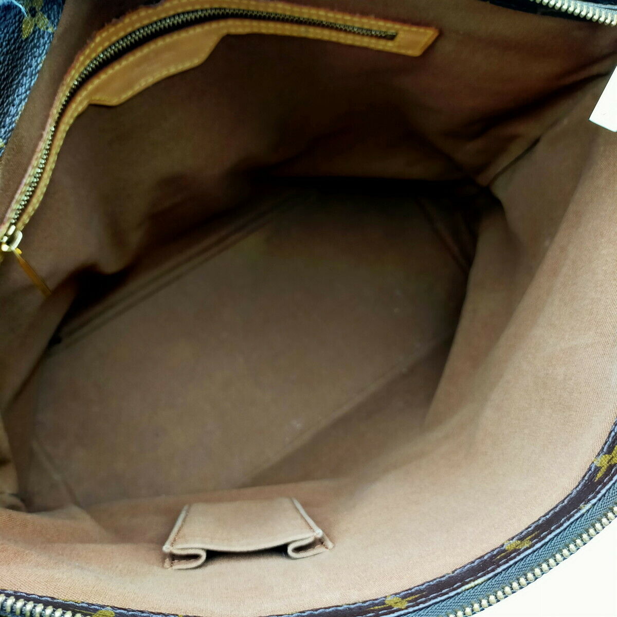 Louis Vuitton Cabas Mezzo Tote Bag - photo 10