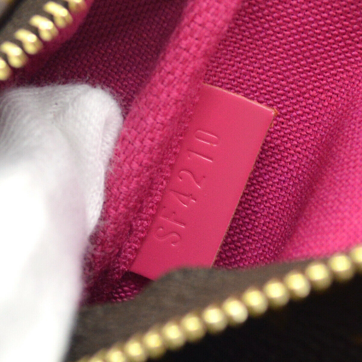 Louis Vuitton Mini Pochette Pouch - photo 9