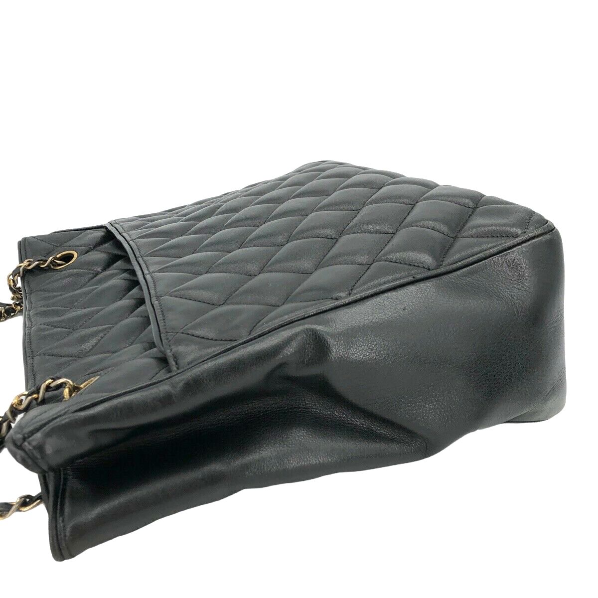 Chanel Matelasse Chain Shoulder Bag - image 3
