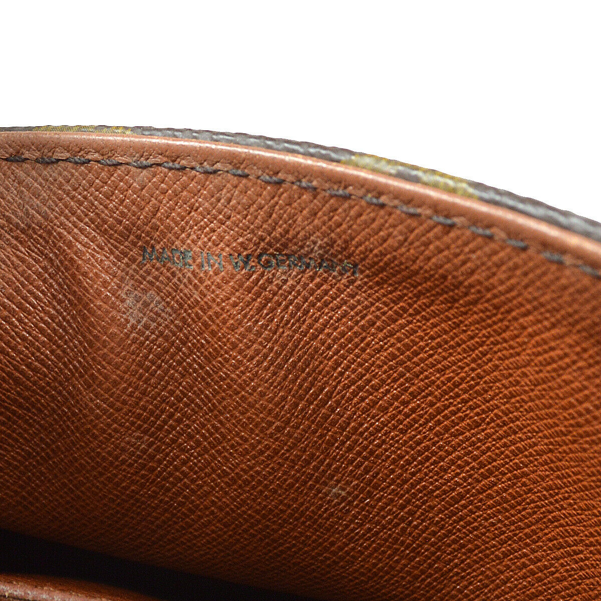 Louis Vuitton Saint Cloud Mm - photo 10
