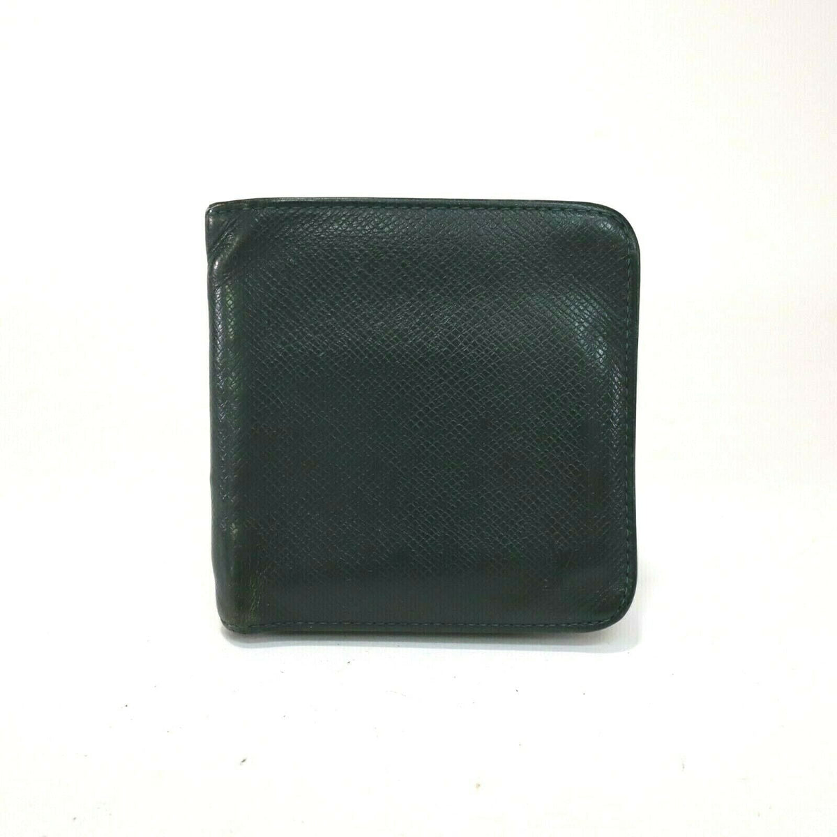 Louis Vuitton Taiga Bifold Zip - photo 1