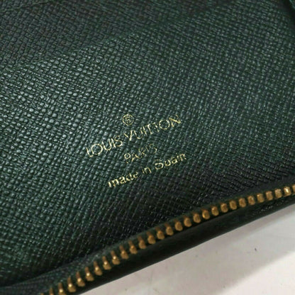 Louis Vuitton Taiga Bifold Zip - photo 6