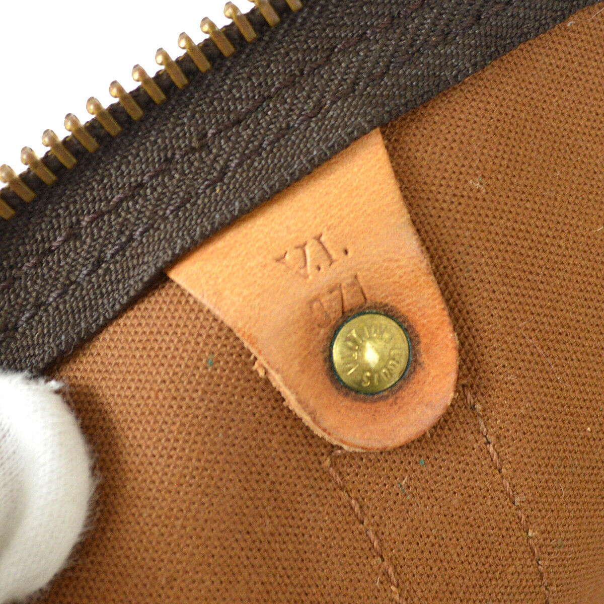 Louis Vuitton Keepall 60 Travel Bag - image 12