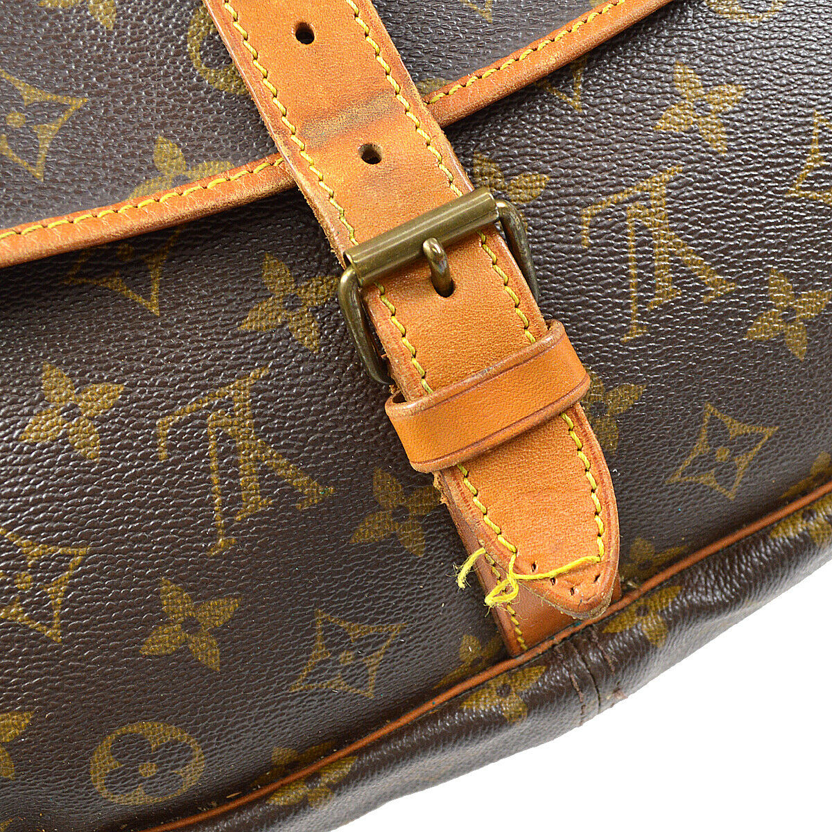 Louis Vuitton Saumur 35 Crossbody - image 4