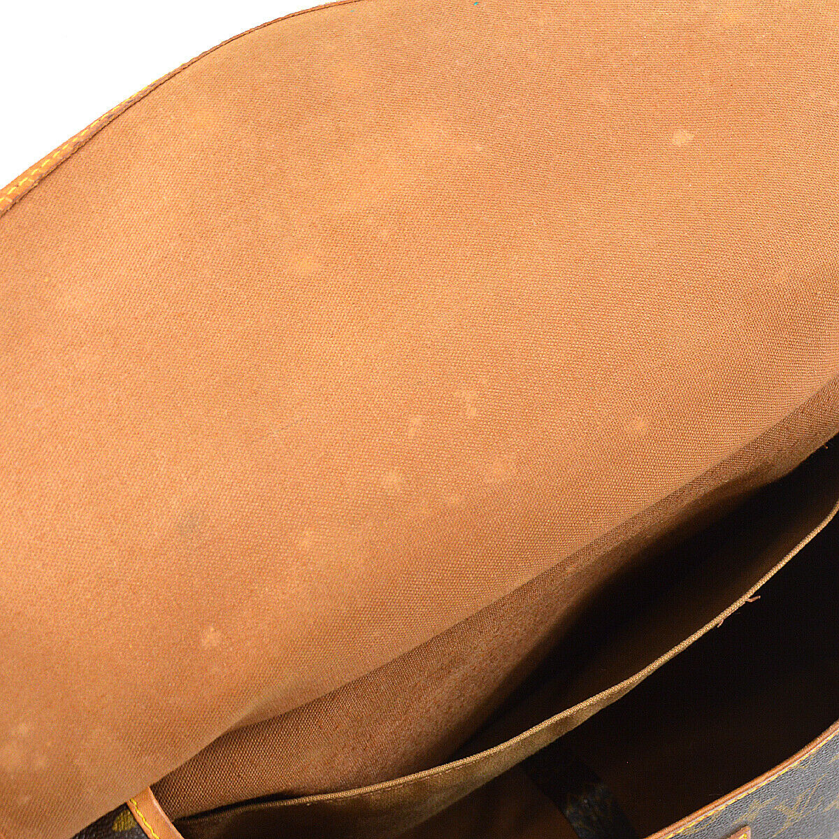 Louis Vuitton Saumur 35 Crossbody - image 7