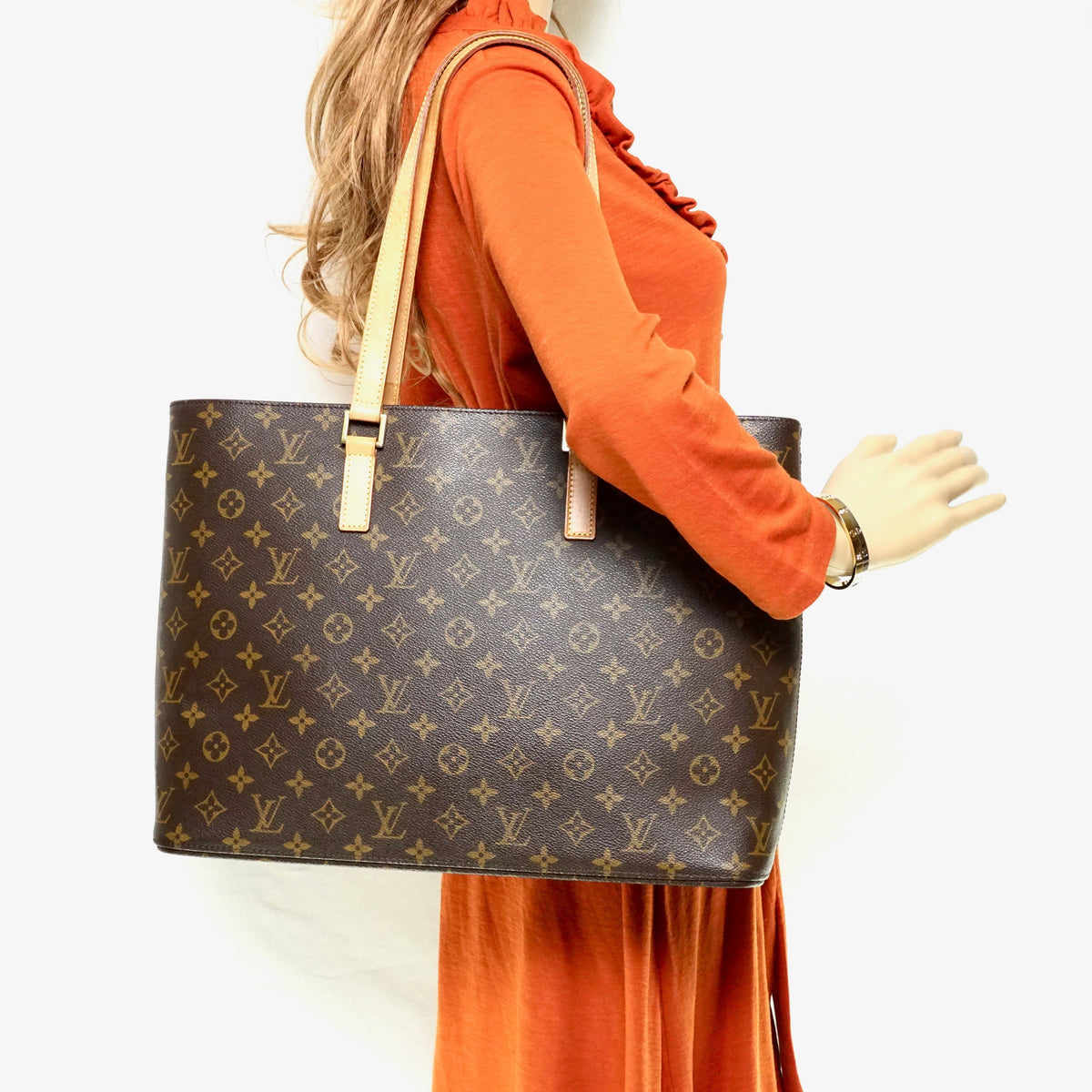 Louis Vuitton Luco Tote Bag - image 2