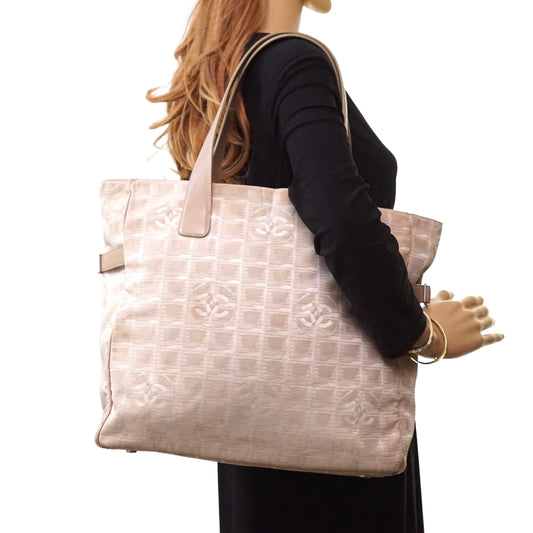 Chanel Travel Line Tote Bag Beige - photo 2
