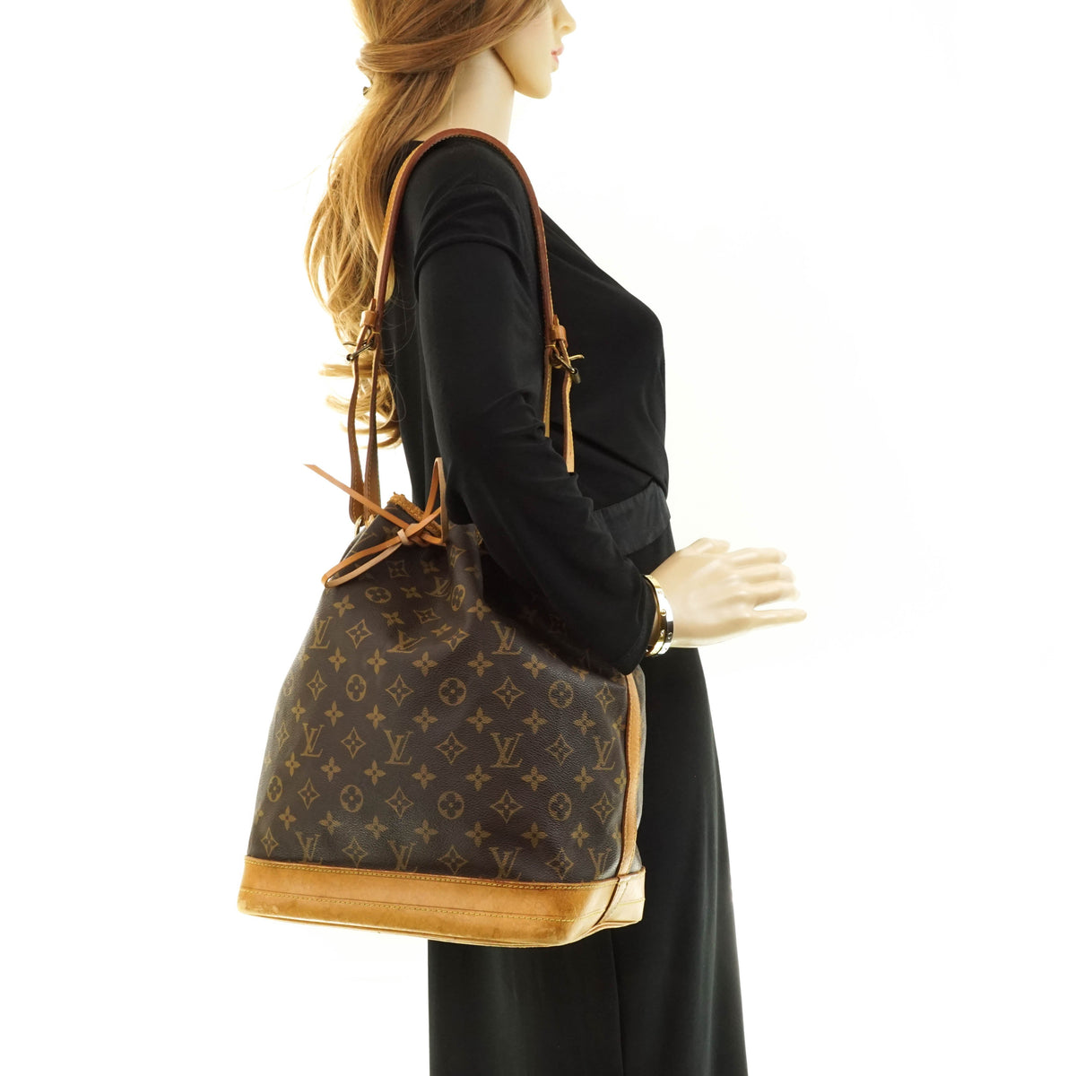 Louis Vuitton Noe Shoulder Bag - image 2