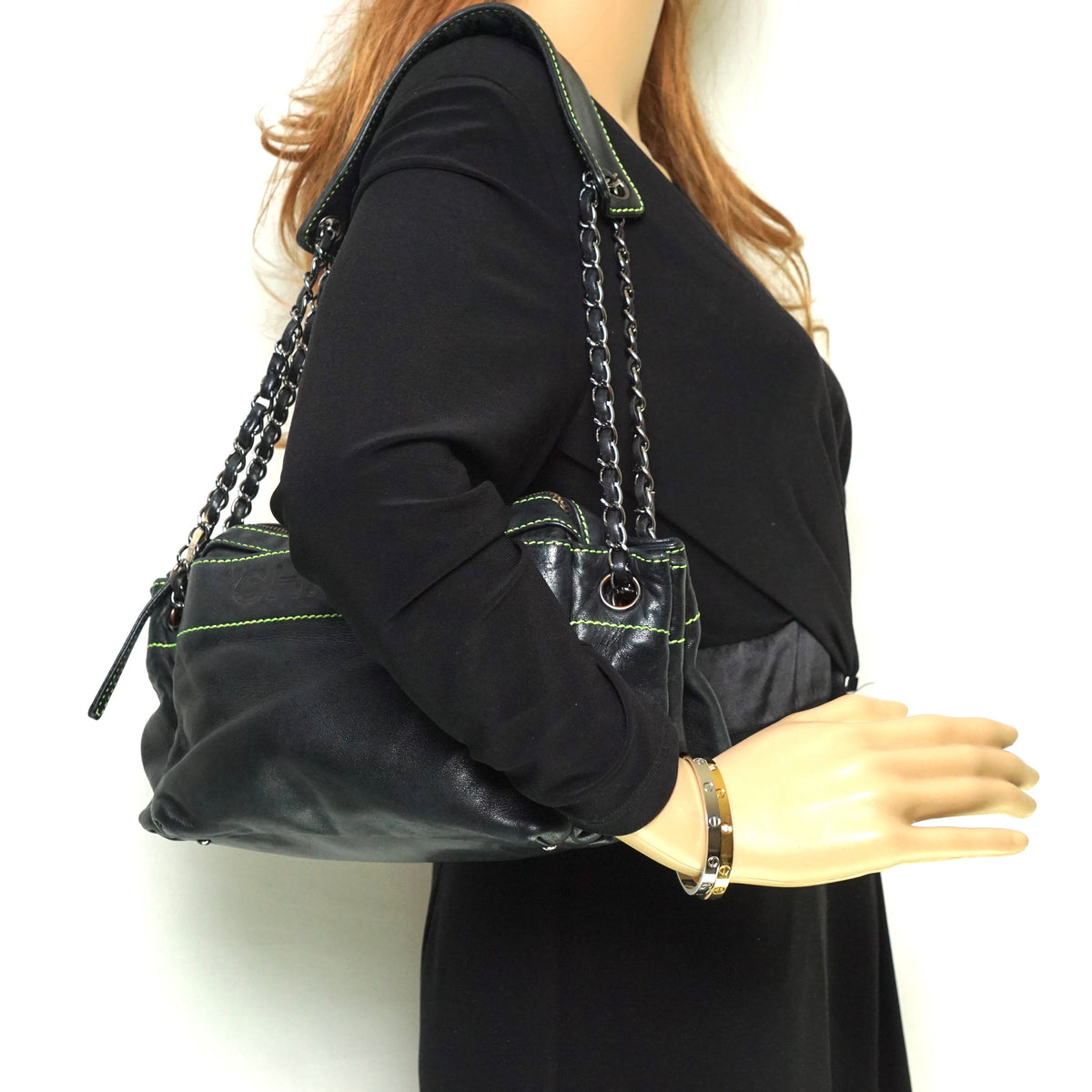 Chanel Shoulder Bag Black Leather - image 2