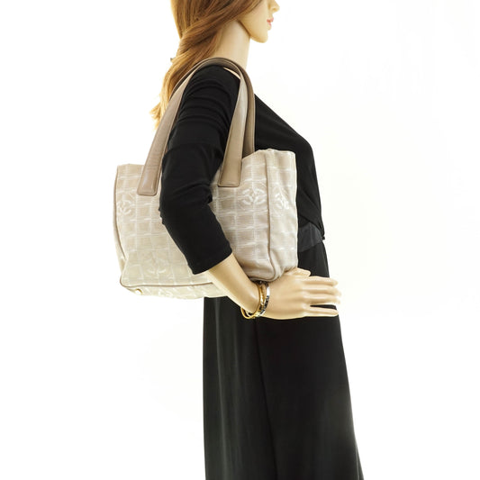 Chanel New Travel Line Tote Bag - image 2