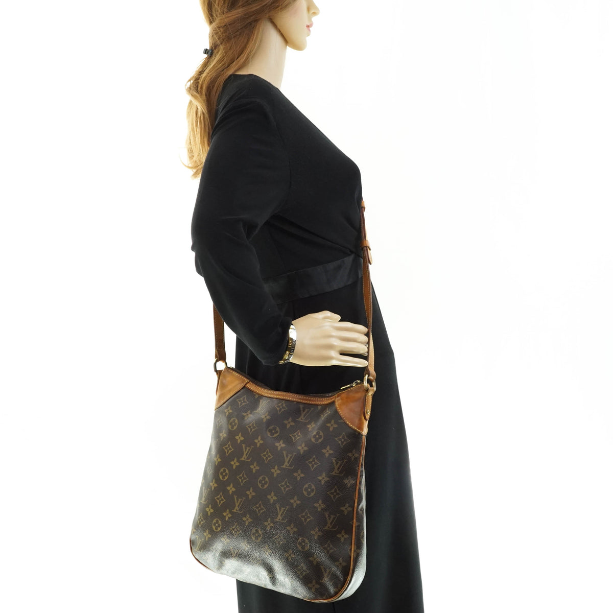 Louis Vuitton Odeon Mm Crossbody - photo 2