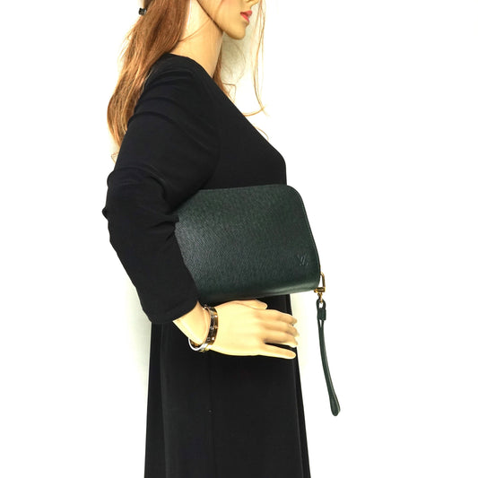 Louis Vuitton Orsay Clutch Green - photo 2
