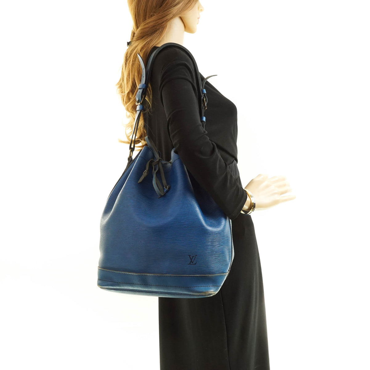 Louis Vuitton Noe Shoulder Bag Epi - photo 2
