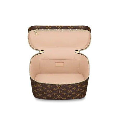 Louis Vuitton NICE BB TOILETRY POUCH - image 5