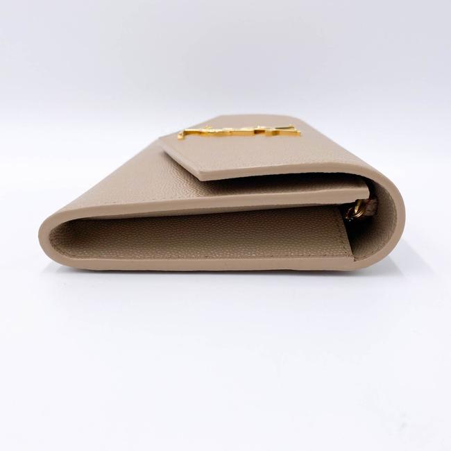 Saint Laurent Clutch Uptown Envelope Beige Leather Cross Body Bag - photo 8