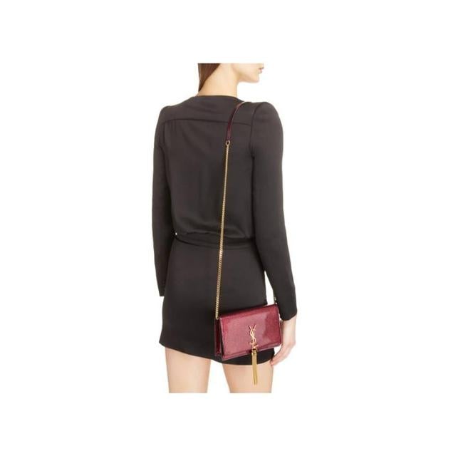Saint Laurent Monogram Kate Chain Wallet Glitter Tassel Red Patent Leather Shoulder Bag - photo 2